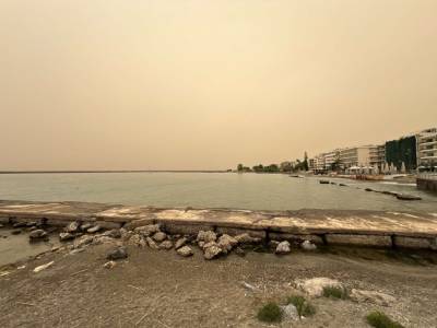 Μεταφορά σκόνης από την περιοχή της Λιβύης και της Αιγύπτου