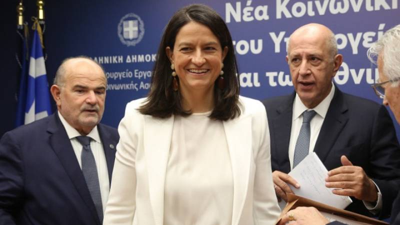 Ν. Κεραμέως στο Ευρωπαϊκό Συμβούλιο Εργασίας: Θα ενημερώσει την αρμόδια Επίτροπο για την συμφωνία για τις συλλογικές συμβάσεις