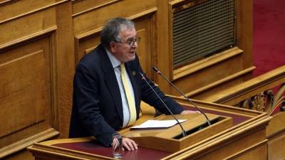 Μουζάλας: Προσπαθείτε να κρύψετε μια πραγματικότητα 20.000 νεκρών