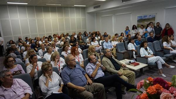 Εξαγγελίες Μπέζου για πρόσληψη νοσηλευτών για το Νοσοκομείο Καλαμάτας