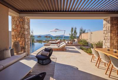 Στα κορυφαία resorts ανά τον κόσμο βρίσκεται το W Costa Navarino