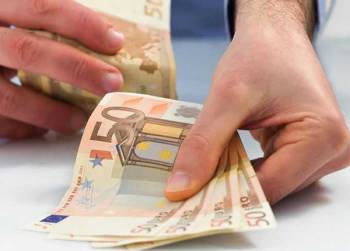 Ρύθμιση 100 δόσεων και για οφειλές σε δήμους