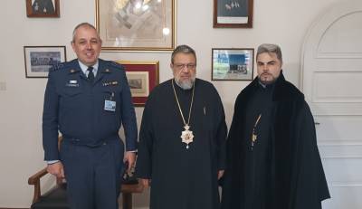 Στον Μητροπολίτη Μεσσηνίας ο νέος στρατιωτικός ιερέας φρουράς Καλαμάτας