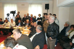 Ο,τι θέλει ο Σαμαράς θα κάνει ο Τατούλης!!!