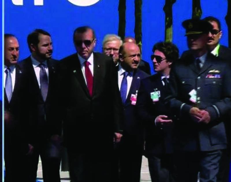 Βαρύ κλίμα στο ΝΑΤΟ για Τουρκία: Ενόχληση για τη στάση Ερντογάν έναντι Ελλάδας και διεύρυνσης της συμμαχίας