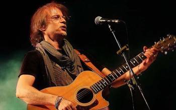 20 χρόνια Μίλτος Πασχαλίδης - ο Καλαματιανός τραγουδοποιός μιλάει στην &quot;Ε&quot;