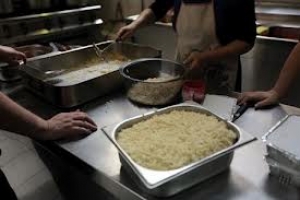 Αυξήθηκαν οι αναξιοπαθούντες στο Δ. Καλαμάτας: Δωρεάν συσσίτιο σε 50 άπορους