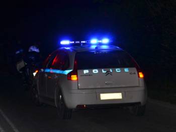 Ανταλλαγή πυροβολισμών με θύμα 25χρονη στα Ισθμια (βίντεο)