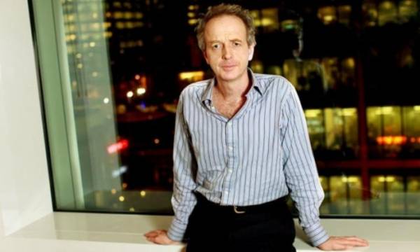 Ούγκο Ντίξον: Ο Τσίπρας αντί χρεοκοπίας προτίμησε να διχάσει το κόμμα του