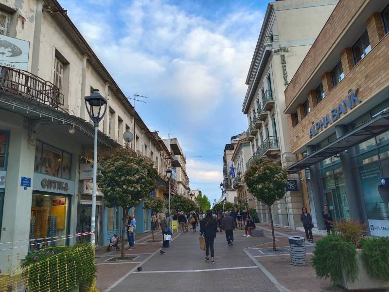 Έρευνα του Εμπορικού Συλλόγου Καλαμάτας: Στα ίδια επίπεδα με πέρυσι η κίνηση