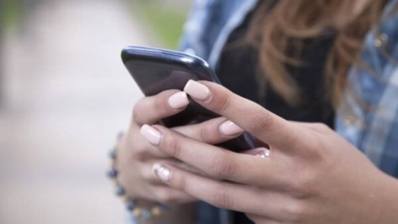 Ελβετία: Χάκερ έκλεψαν τους αριθμούς των κινητών τηλεφώνων 2.800 αστυνομικών