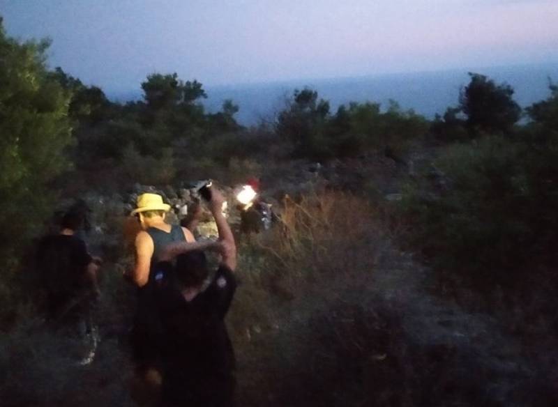 Μάνη: Επιχείρηση διάσωσης 4 τουριστών απο δύσβατη περιοχή μεταξυ Λαγκάδας και Τραχήλας