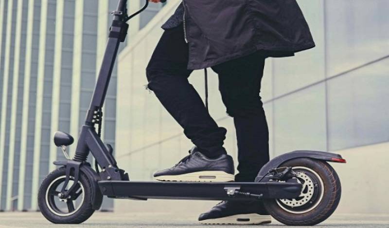 Τροχαίο δυστύχημα με πατίνι στην Πάρο – Νεκρός 26χρονος από τη Μεσσηνία