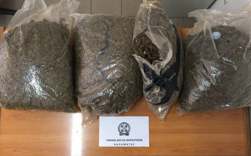 Μεσσηνία: Συσκευασίες με 19,8 κιλά χασίς βρέθηκαν στη νήσο Σχίζα