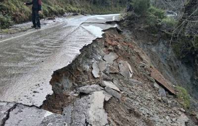 Ενώ ο δρόμος είναι ανοικτός από Καλαμάτα μέχρι Σιλίμποβες: Νέες κατολισθήσεις μετά το “Τουριστικό” του Ταϋγέτου
