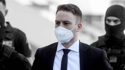 Μπάμπης Αναγνωστόπουλος: Μεταβιβάζει την περιουσία του στη Λυδία