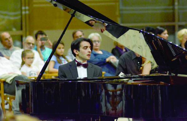 Βραβείο της Ακαδημίας Αθηνών στο Καλαματιανό Μάνο Κιτσικόπουλο