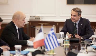 Στο Μαξίμου ο Υπουργός Εξωτερικών της Γαλλίας Jean-Yves Le Drian