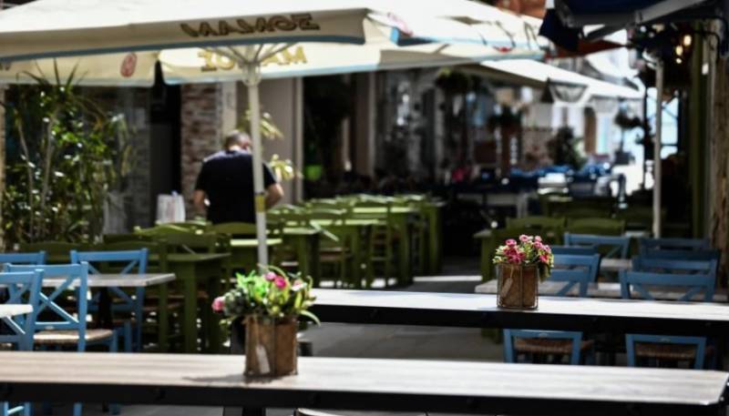 Τραπεζοκαθίσματα: Παράταση έως 15 Ιανουαρίου 2023 για την επέκταση σε κοινόχρηστους χώρους