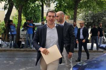 Τσίπρας: &quot;Δεν έχουμε δικαίωμα να θάψουμε την ευρωπαϊκή δημοκρατία στον τόπο που γεννήθηκε&quot;