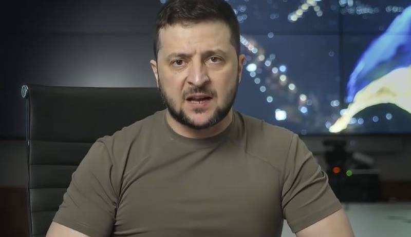 Ζελένσκι: "Η Ρωσία είναι αυτή που χρειάζεται αποναζιστικοποίηση"