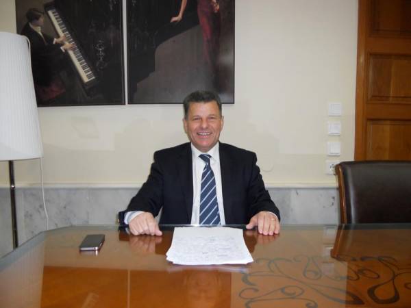 Η "Δημοτική Ενωση" καταγγέλλει συνάντηση για τα σκουπίδια