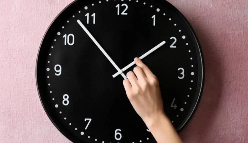Αλλαγή ώρας: Πότε γυρίζουμε τα ρολόγια μία ώρα μπροστά
