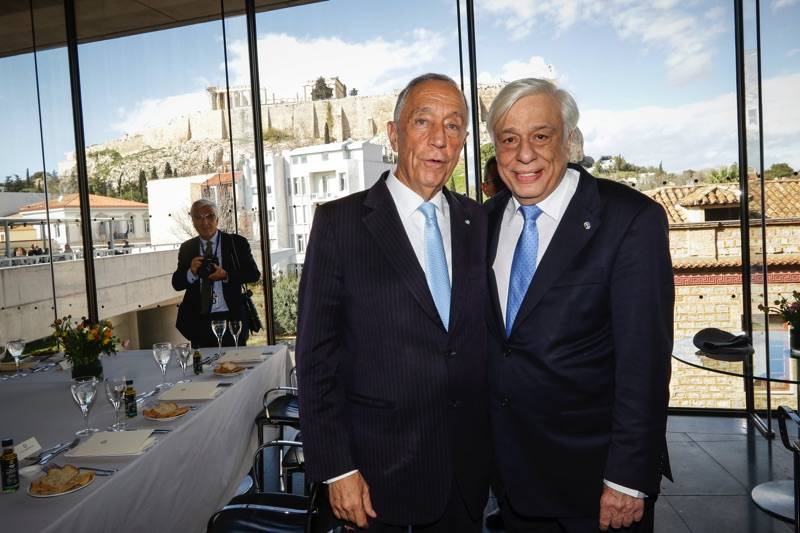 Συγχαρητήρια Παυλόπουλου για την επανεκλογή Ντε Σόουζα στην Πορτογαλία