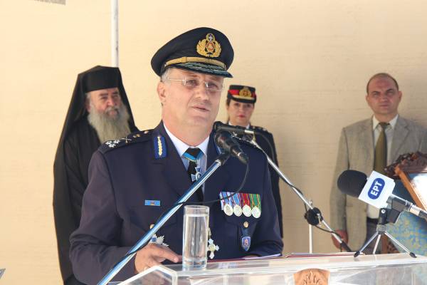 Ανέλαβε καθήκοντα ο Μεσσήνιος αρχηγός της Πυροσβεστικής αντιστράτηγος Βασ. Καπέλιος