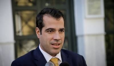 Πλεύρης για πλαστά πιστοποιητικά: Εισαγγελέας, πειθαρχικό και διαθεσιμότητα για τους εμπλεκόμενους