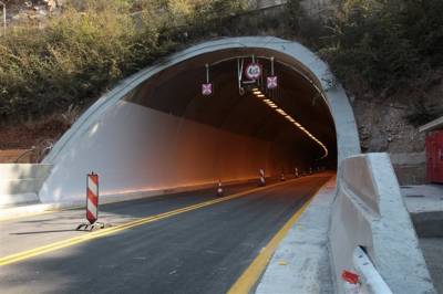 Κλειστή η μια σήραγγα στο Αρτεμίσιο
