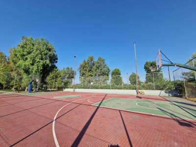 Συντήρηση στα γήπεδα μπάσκετ στο Νέδοντα