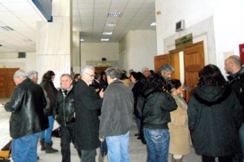 Φυλάκιση 5 μηνών στη δημοτική υπάλληλο για το αλεύρι στους πολιτικούς 