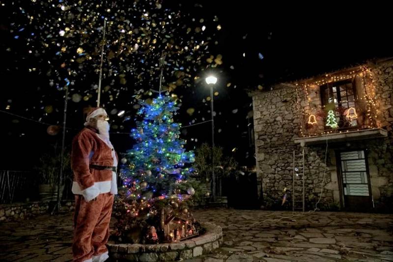 Γιορτινή ατμόσφαιρα και στο Καρβέλι