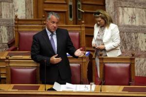 Το ΠΑΣΟΚ βάλλει κατά του Μάκη Βορίδη για την παροχή του ειδικού νοσηλίου στα Άτομα με Αναπηρίες