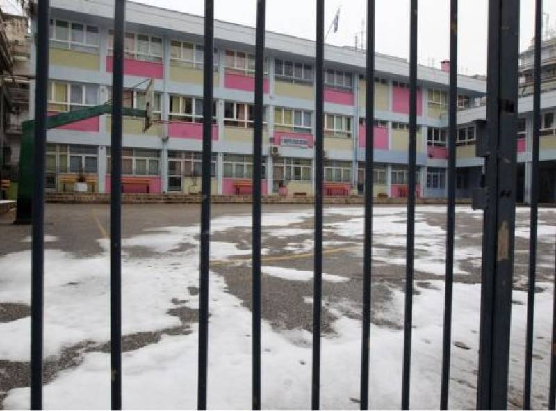 Κλειστά πανεπιστήμια και σχολές λόγω κακοκαιρίας - Τι θα γίνει με τις εξετάσεις