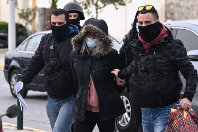 Ρούλα Πισπιρίγκου: Ψάχνει σανίδα σωτηρίας - Επιτίθεται και πάλι στους γιατρούς (Βίντεο)