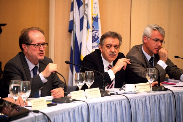 Η κύρια διαπίστωση της σύσκεψης στην Τρίπολη: &quot;Σισύφειο έργο&quot; η χωροθέτηση για τη διαχείριση σκουπιδιών