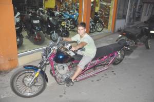 Μηχανή για... πολύτεκνους στους δρόμους της Καλαμάτας