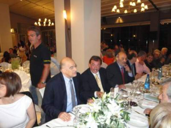 Δένδιας σε εκδήλωση της ΝΟΔΕ: &quot;Το 2021 θα γιορτάσουμε τα 200 χρόνια στην Καλαμάτα με πρωθυπουργό το Σαμαρά&quot;