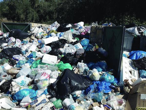 Για τα σκουπίδια στην Αβία