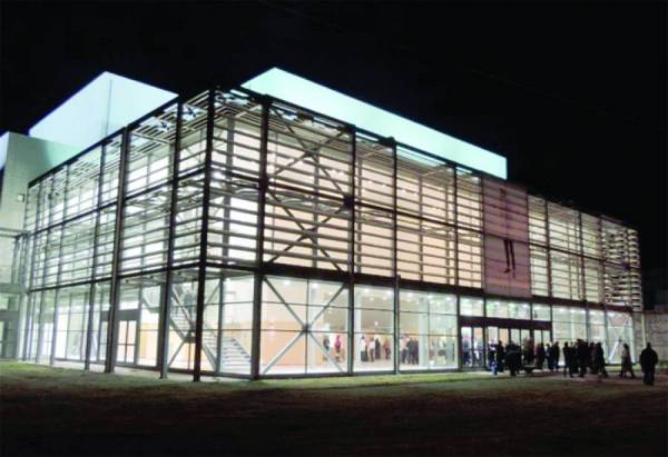 Προχωρά η διαδικασία για την έκπτωση του εργολάβου του Μεγάρου Χορού Καλαμάτας