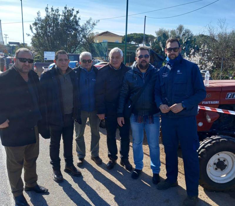 Συνάντηση κλιμακίου του ΣΥΡΙΖΑ με αγρότες στα Φιλιατρά