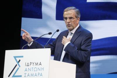 Εκτός από τον δεξιό εξώστη υπάρχει και το… λιομάζωμα