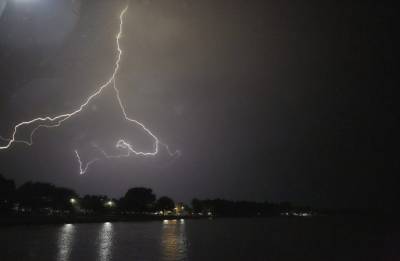 Πάνω από 43.000 κεραυνοί έπεσαν τη Δευτέρα: Οι περιοχές με τα μεγαλύτερα ύψη βροχής