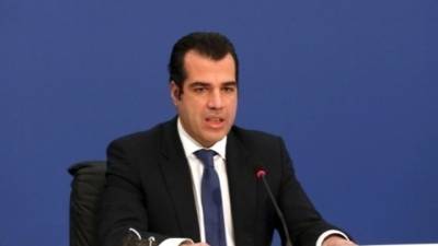Πλεύρης: Η Ελλάδα απολύτως αυστηρή απέναντι στην παράνομη μετανάστευση - Ξεμπλοκάρουν άμεσα 90.000 εκκρεμείς άδειες διαμονής