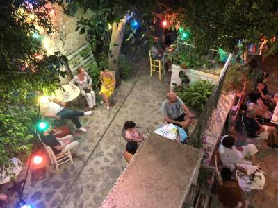 «Σαν παλιό σινεμά» στην «Αυλή της Γιωργίτσας»