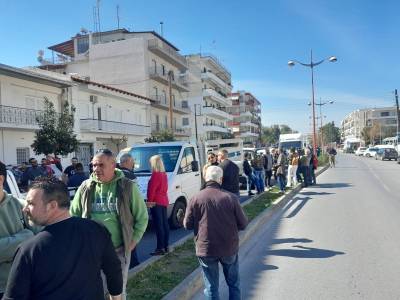 Κινητοποίηση μελισσοκόμων στην Καλαμάτα: Η εκτίναξη του κόστους πλήττει την παραγωγή (βίντεο-φωτογραφία)