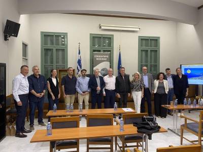 Στην Καλαμάτα συνεδρίασε η Πανελλήνια Ομοσπονδίας Επαγγελματιών Εμπόρων: Ζητούμενο η διεκδίκηση στήριξης των μικρών επιχειρήσεων