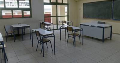 Τρίωρες στάσεις εργασίας καθημερινά όλο τον Απρίλιο εξήγγειλαν οι δάσκαλοι